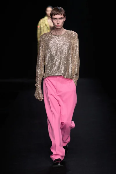 Look 74